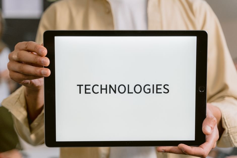 The Rise of Edge AI: Why Processing Intelligence Locally Is Transforming Real-Time Applica